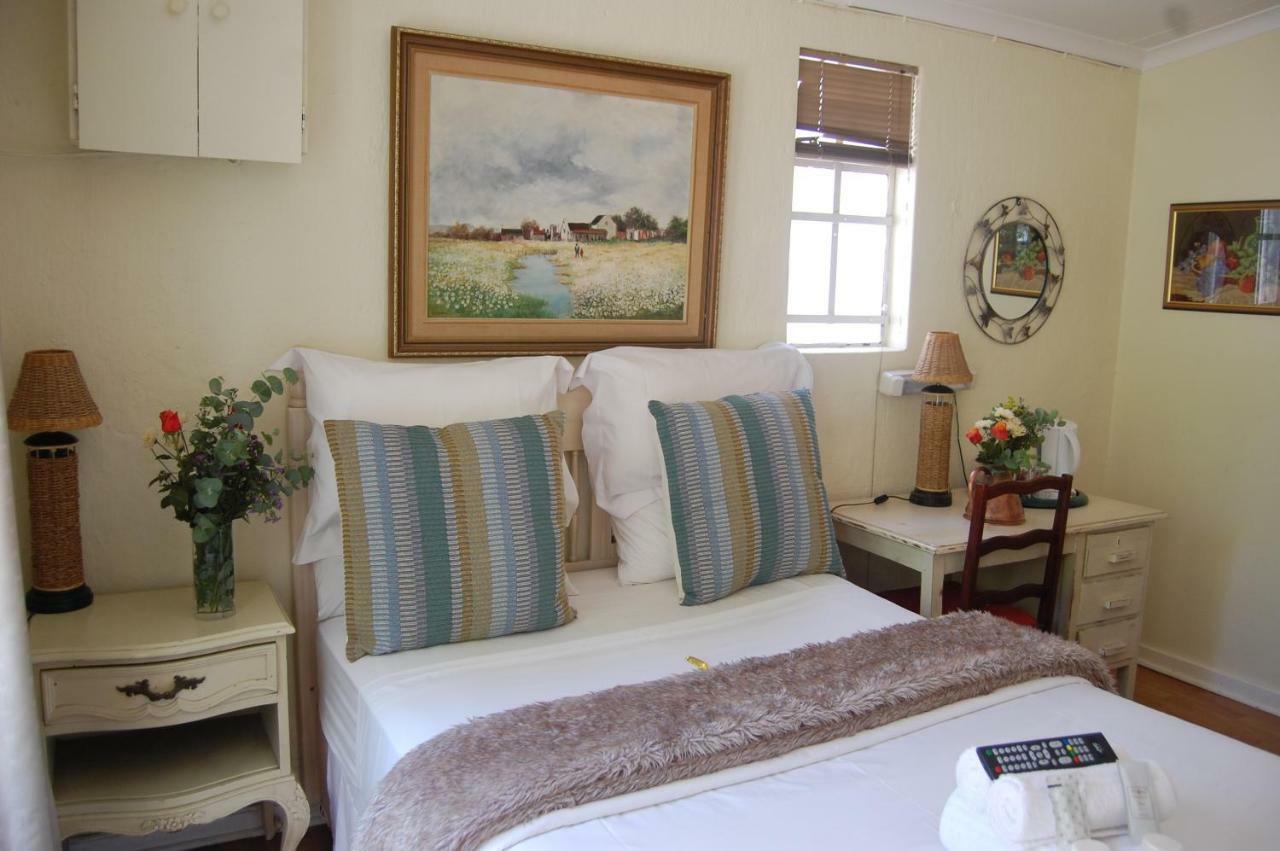 Twickenham Guest House โจฮันเนสเบิร์ก ภายนอก รูปภาพ