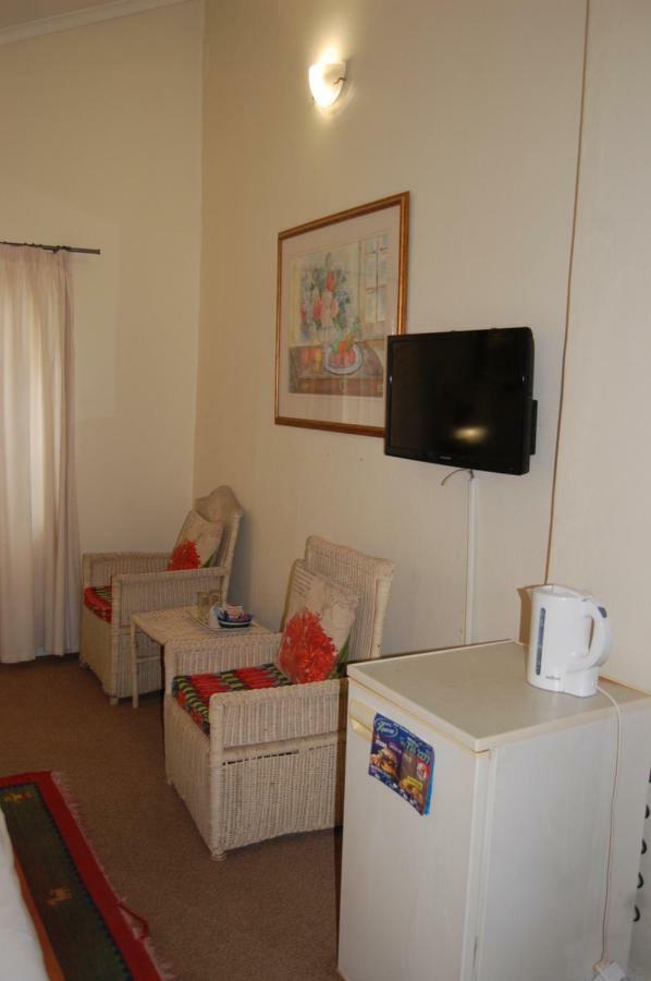 Twickenham Guest House โจฮันเนสเบิร์ก ภายนอก รูปภาพ