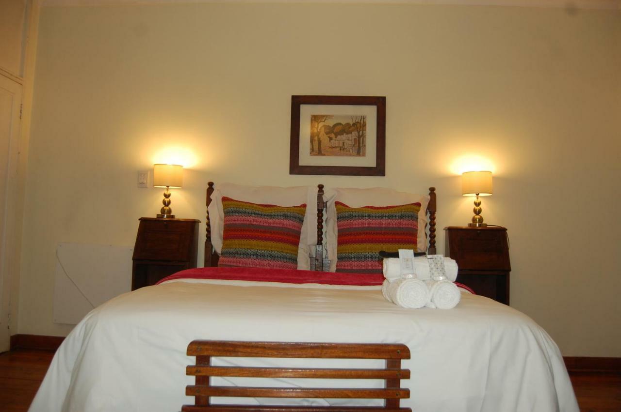 Twickenham Guest House โจฮันเนสเบิร์ก ภายนอก รูปภาพ